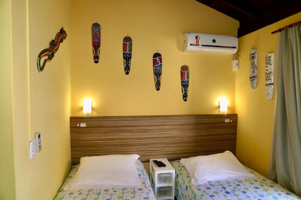 Manicaca Inn *